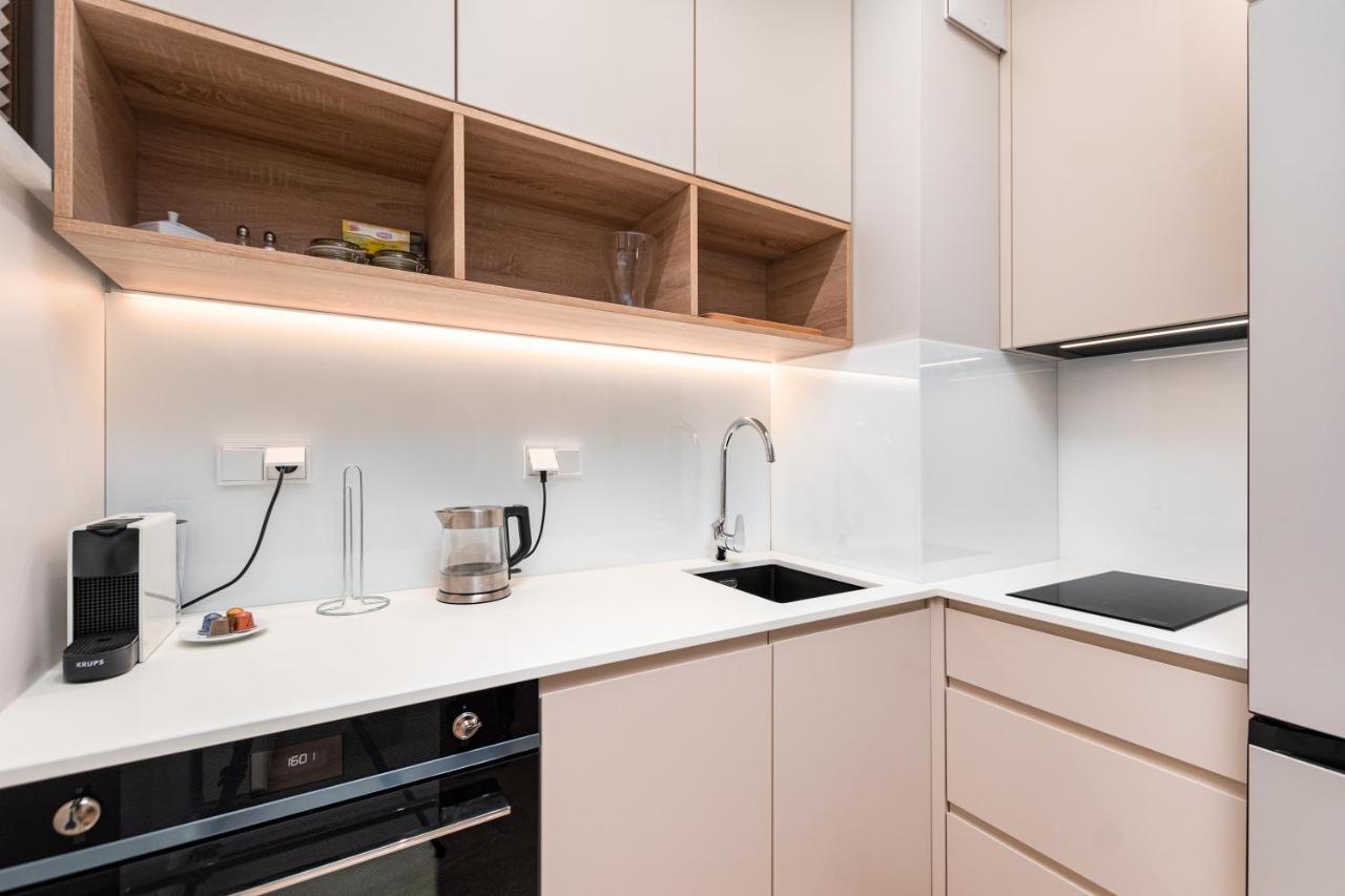 Apartament Solidarnosci By Your Freedom Warsaw Luaran gambar