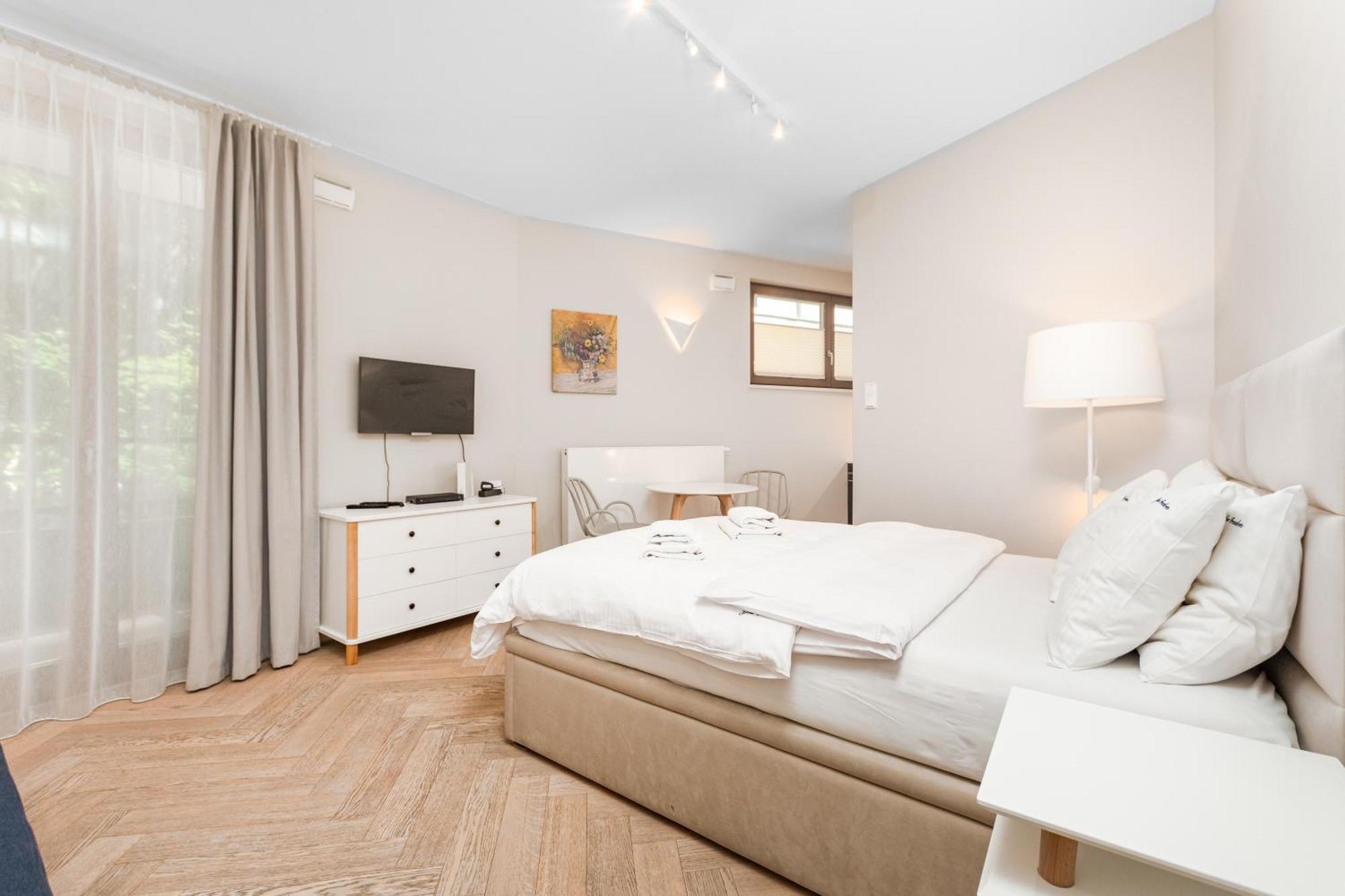 Apartament Solidarnosci By Your Freedom Warsaw Luaran gambar
